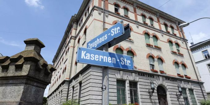 Kantonspolizei Zürich.