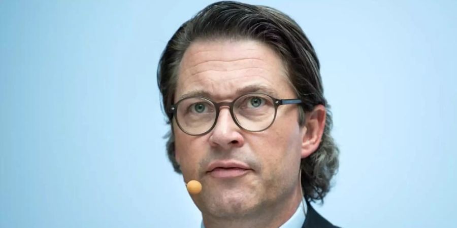 Bundesverkehrsminister Andreas Scheuer: «Gemeinsam wollen wir neue digitale Mobilitätsangebote ermöglichen und voranbringen.». Foto: Bernd von Jutrczenka/dpa