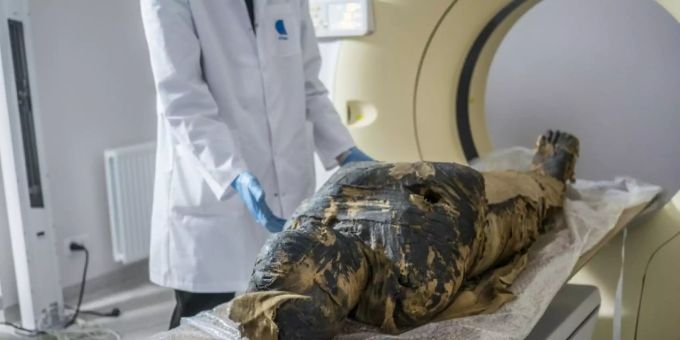 Polnische Forscher entdecken «schwangere» ägyptische Mumie Polnische Forscher entdecken «schwangere» ägyptische Mumie