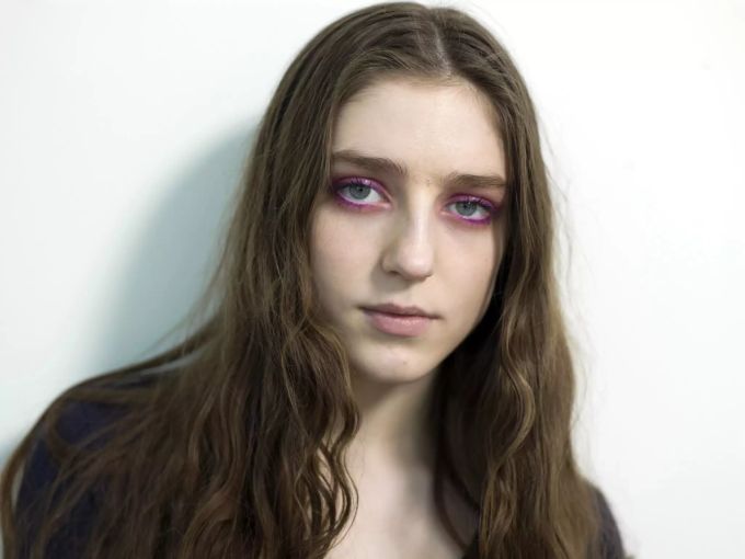Birdy meldet sich nach fünf Jahren mit neuer Musik zurück. birdy