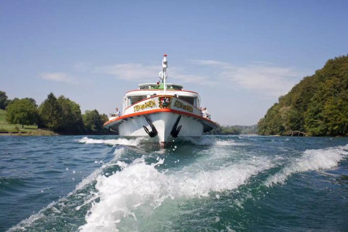 Eine Schifffahrt ist ein besonderes Erlebnis. Schiff