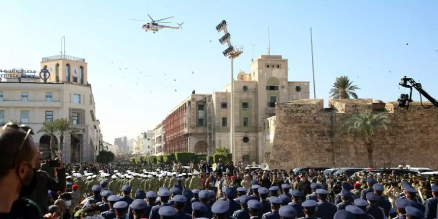 Parade libyscher Streitkräfte am 24. Dezember in Tripolis