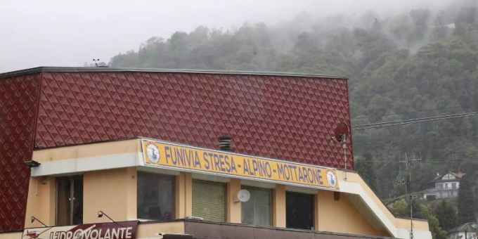 Die Abfahrtsstation der Seilbahn von Stresa nach Mottarone. Foto: Antonio Calanni/AP/dpa Die Abfahrtsstation der Seilbahn von Stresa nach Mottarone. Foto: Antonio Calanni/AP/dpa