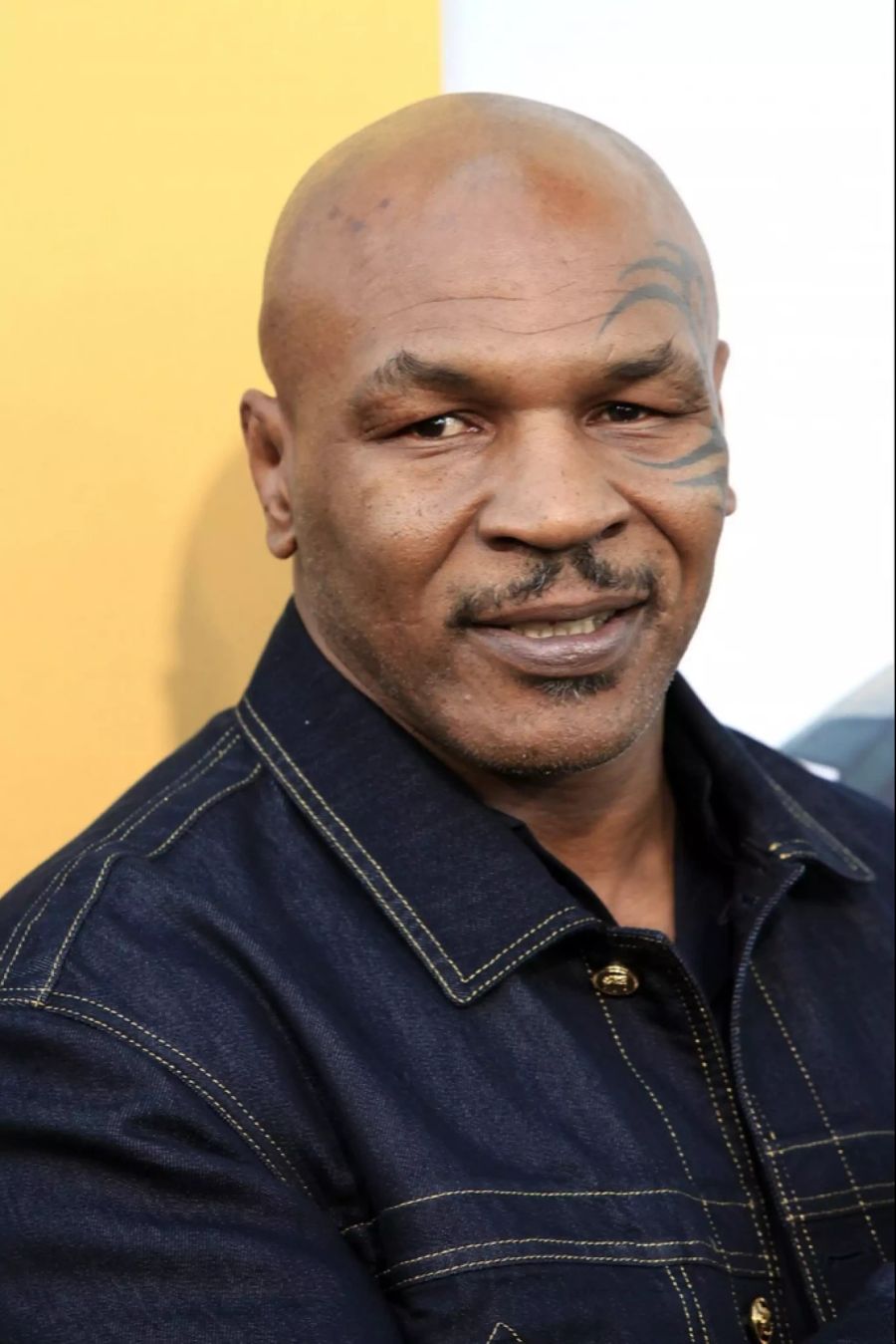 Mit 54 Jahren zeigt sich Mike Tyson wieder in Top-Form.