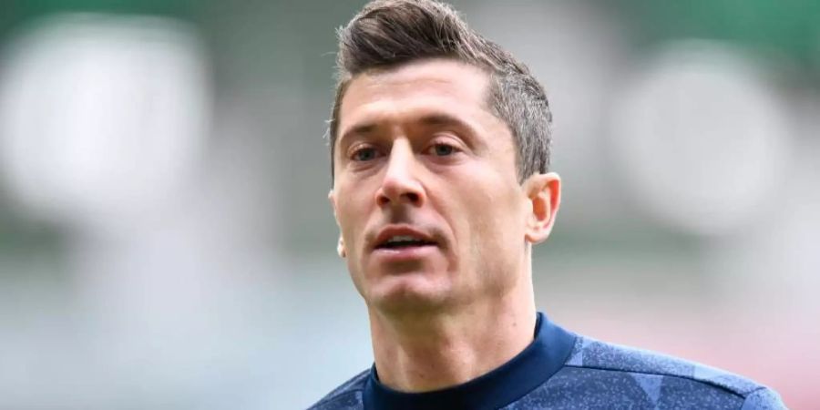 Lewandowski hatte im Länderspieleinsatz für Polen eine Bänderdehnung im rechten Knie erlitten. Foto: Martin Meissner/AP-Pool/dpa