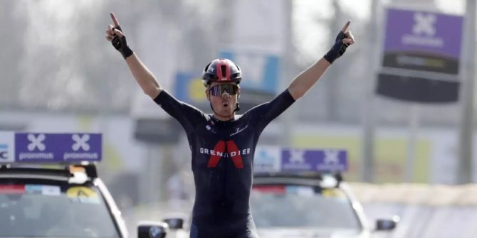 Cycling Dwars door Vlaanderen