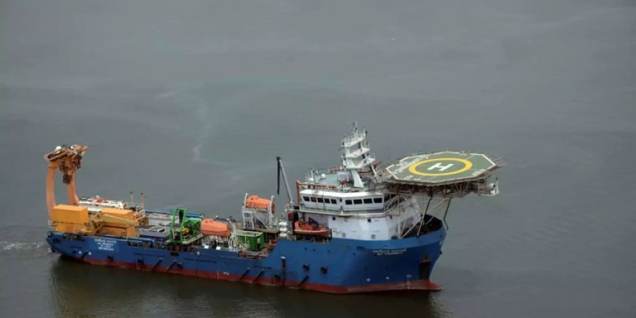 Indisches Rettungsschiff vor Bali
