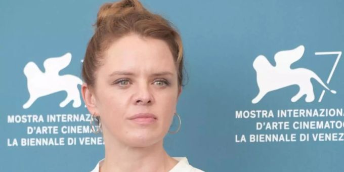 Julia von Heinz, Regisseurin aus Deutschland, will, dass Schülerinnen und Schüler nicht nur Filme von Männern kennenlernen. Foto: Gian Mattia D'alberto - Lapresse/Lapresse via ZUMA Press/dpa Julia von Heinz, Regisseurin aus Deutschland, will, dass Schülerinnen und Schüler nicht nur Filme von Männern kennenlernen. Foto: Gian Mattia D'alberto - Lapresse/Lapresse via ZUMA Press/dpa