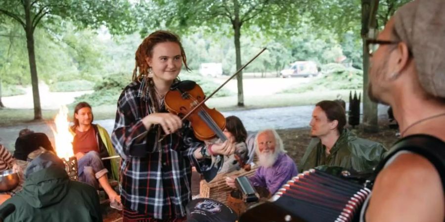 Musiker in Rudolstadt (2018). Foto: Arifoto Ug/Michael Reichel/dpa