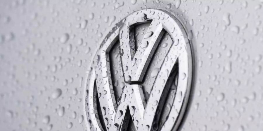 Vom VW-Diesel-Skandal betroffene Autobesitzer können auch die zusätzlichen Kosten für eine Ratenfinanzierung zurückfordern. Foto: Julian Stratenschulte/dpa