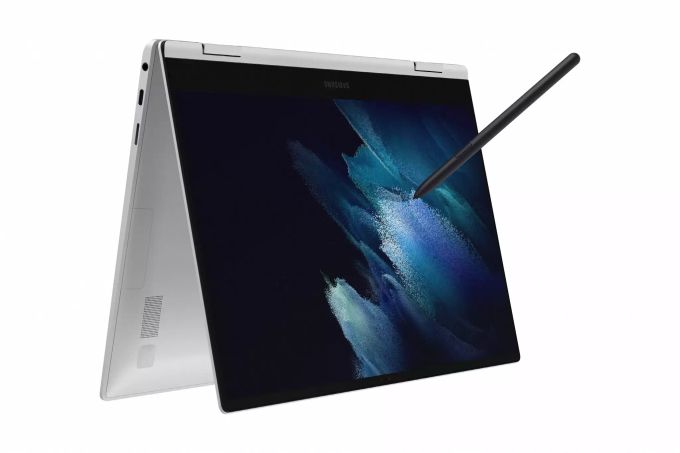 Das Samsung Galaxy Book Pro 360 in aufgeklapptem Zustand und mit dem mitgelieferten S-Pen. Samsung Galaxy Book