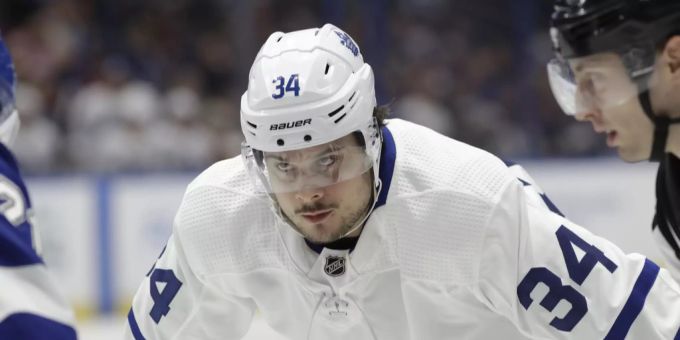 Nach 28 Punkten aus den letzten 16 Spielen blieb die Nummer 34 bei der 0:3-Niederlage seiner Toronto Maple Leafs mal wieder ohne Punkt. (Archivbild) toronto maple leafs