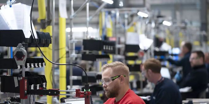 Die Stimmung der Unternehmen in Deutschland hat sich im Februar überraschend deutlich aufgehellt. (Archiv) Die Stimmung der Unternehmen in Deutschland hat sich im Februar überraschend deutlich aufgehellt. (Archiv)