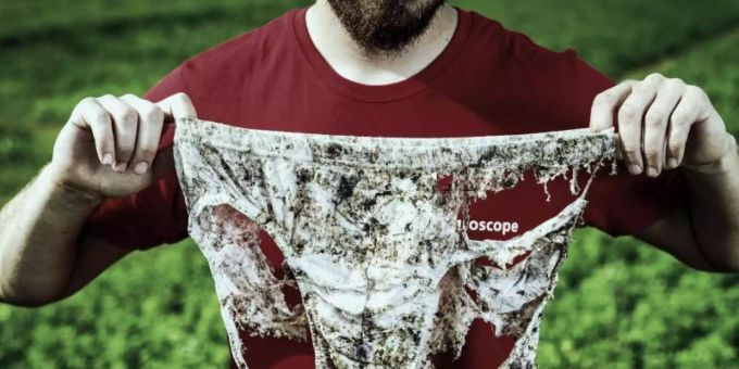 Zürich - Schweizer vergraben 2000 Unterhosen