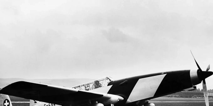 Die Armee sucht nach alten Militärflugzeugen, die sie im Jahr 1987 versteigert hatte, weil darin radioaktives Material gefunden wurde. (Symbolbild) Die Armee sucht nach alten Militärflugzeugen, die sie im Jahr 1987 versteigert hatte, weil darin radioaktives Material gefunden wurde. (Symbolbild)