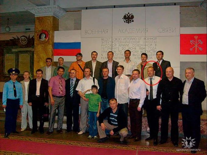 Vadim Zimim (rot eingekreist) wurde offenbar angeschossen. atomkoffer russland