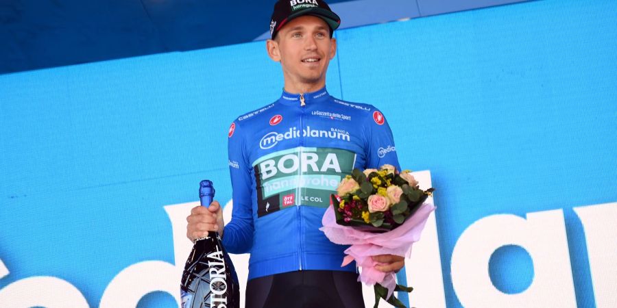 Radprofi Lennard Kämna eroberte beim Giro das Blaue Trikot.