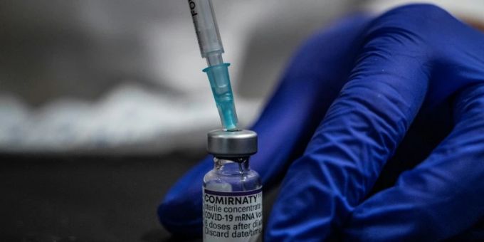 Corona-Impfdosis. Coronavirus