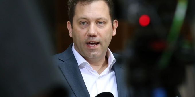 Lars Klingbeil, SPD-Parteivorsitzender, bei einem Pressestatement. Lars Klingbeil, SPD-Parteivorsitzender, bei einem Pressestatement.