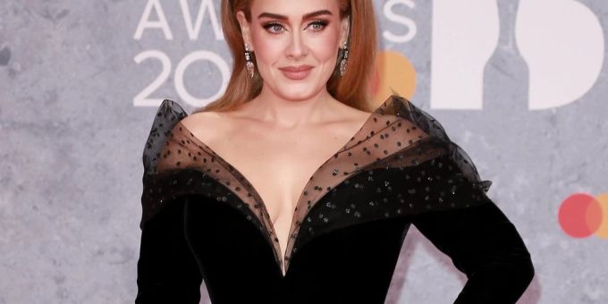 Adele im Februar 2022 in London. Adele im Februar 2022 in London.