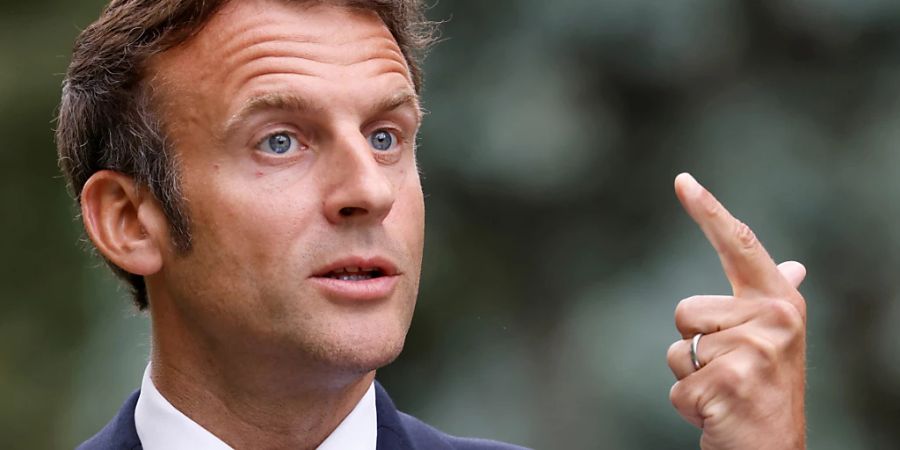 Emmanuel Macron, Präsident von Frankreich, spricht während einer Pressekonferenz. Foto: Ludovic Marin/AFP/AP/dpa