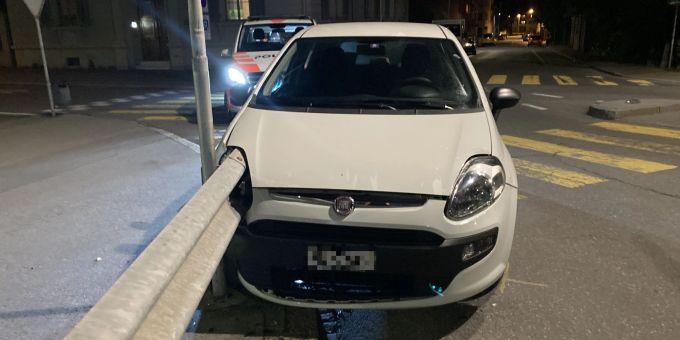 Das verunfallte Auto. Glarus