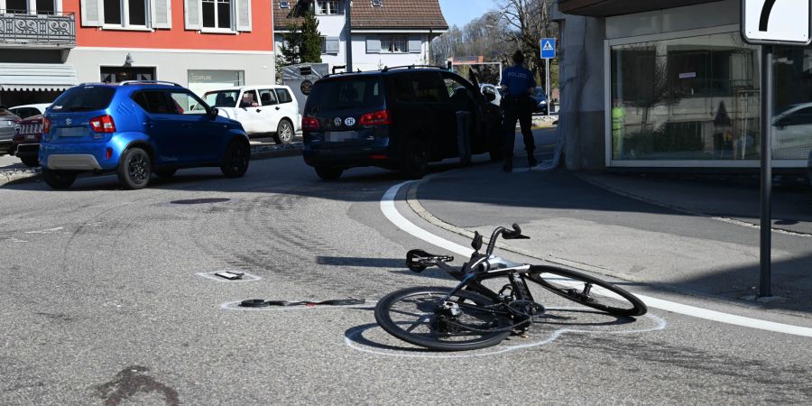 Wattwil: Velofahrer nach Unfall verletzt