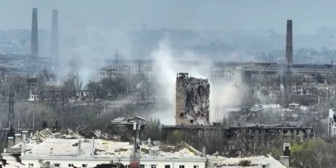 Russen-Ultimatum - Fluchtkorridor aus Mariupol kaum benutzt