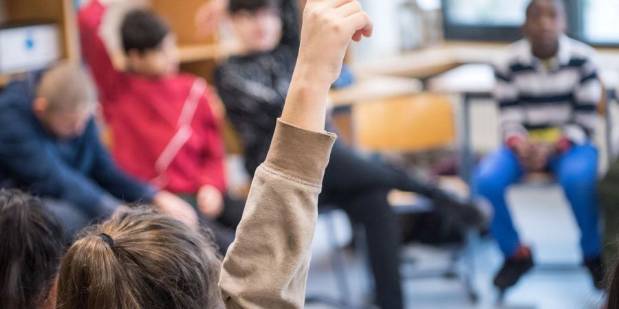 Im Drei-Jahres-Rhythmus treten weltweit Hunderttausende 15-Jährige
beim Pisa-Test an.