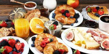 Brunch mit Lebensmitteln