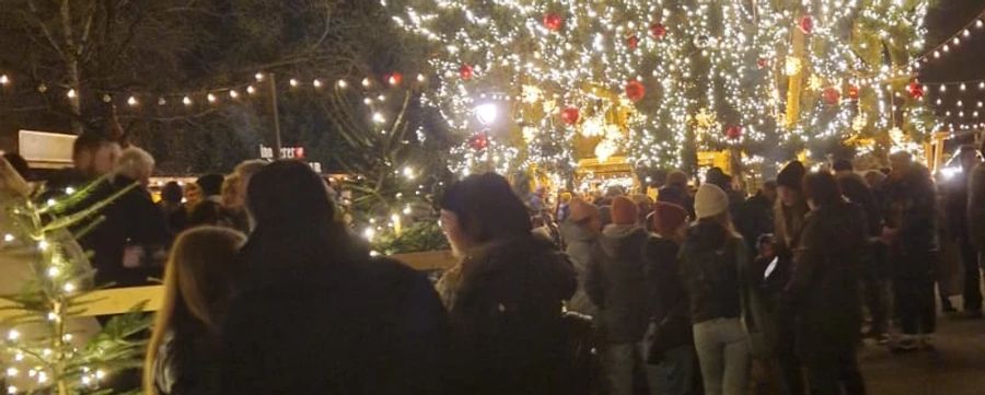 Feststimmung am Berner Sternenmarkt.