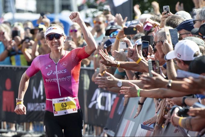 Daniela Ryf beim Zieleinlauf beim Ironman in Thun. Daniela Ryf