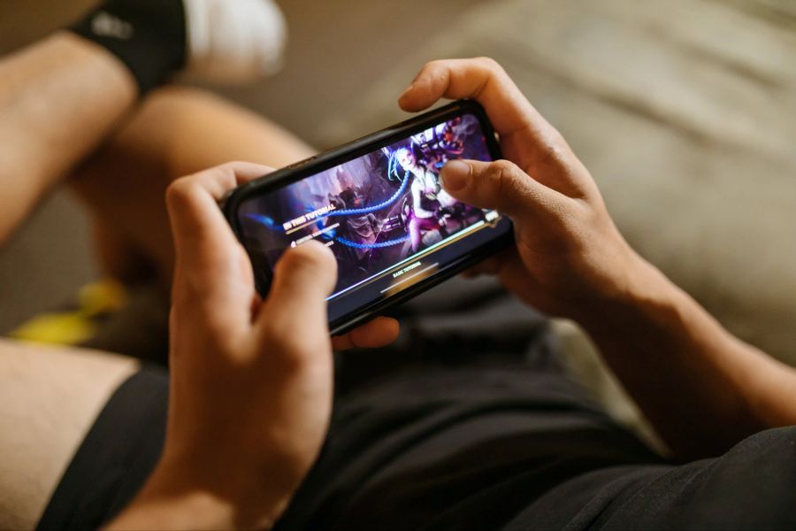 handy smartphone gaming