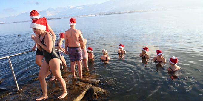 «Zürisee Challenge» - Ein Bad im eiskalten Zürichsee – Nau.ch ist dabei