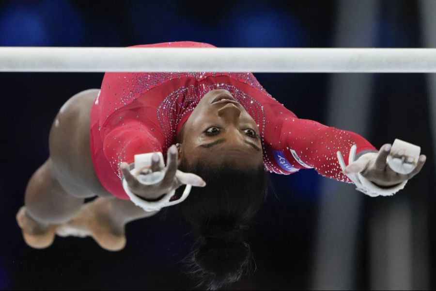 Simone Biles muss sich bei der Kunstturn-WM in Antwerpen mit Siber zufriedengeben.