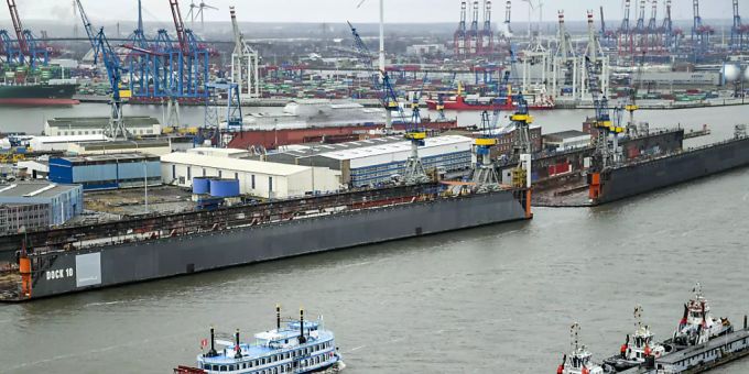 Hamburger Hafen schlägt im ersten Semester wieder mehr um (Archivbild) Hamburger Hafen schlägt im ersten Semester wieder mehr um (Archivbild)