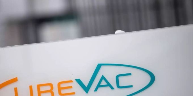 Das Curevac-Präparat hat eine Wirksamkeit von 48 Prozent gegen eine Covid-19-Erkrankung über alle Altersgruppen hinweg. Foto: Sebastian Gollnow/dpa Das Curevac-Präparat hat eine Wirksamkeit von 48 Prozent gegen eine Covid-19-Erkrankung über alle Altersgruppen hinweg. Foto: Sebastian Gollnow/dpa