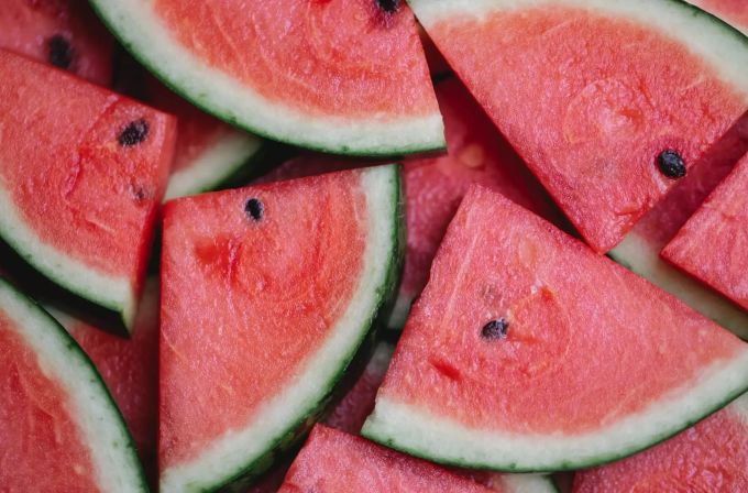 Wassermelonen sind eine feine Ergänzung auf dem Grill. Wassermelonen