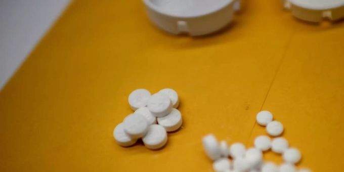 US-Pharmahändler akzeptieren milliardenschweren Vergleich in Opiod-Krise US-Pharmahändler akzeptieren milliardenschweren Vergleich in Opiod-Krise