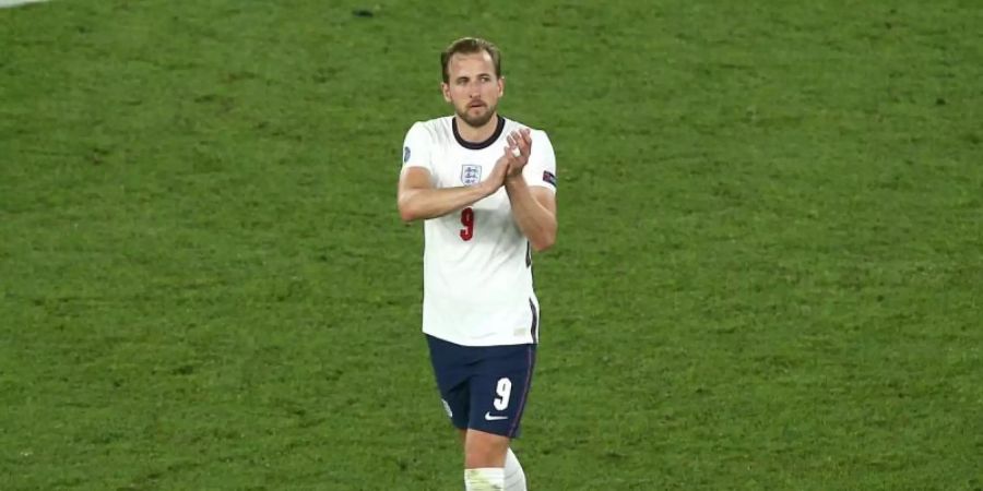 Die Engländer um Harry Kane gewannen ebenfalls zweimal in weiss. Foto: Marco Iacobucci/PA Wire/dpa