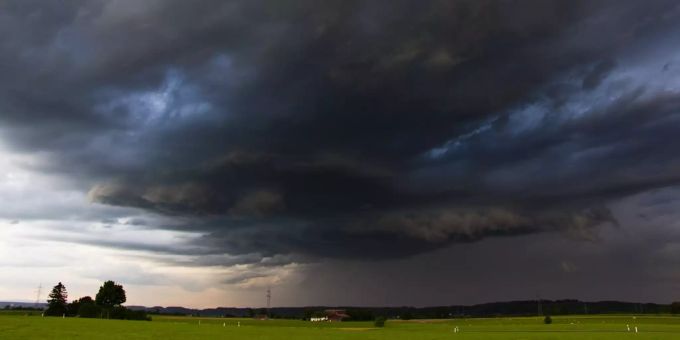 Diese Woche drohen wieder einzelne Gewitter. heftige Gewitter