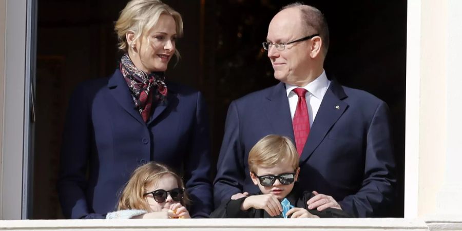 Charlène und Albert mit Gabriella und Jacques im Januar 2020.