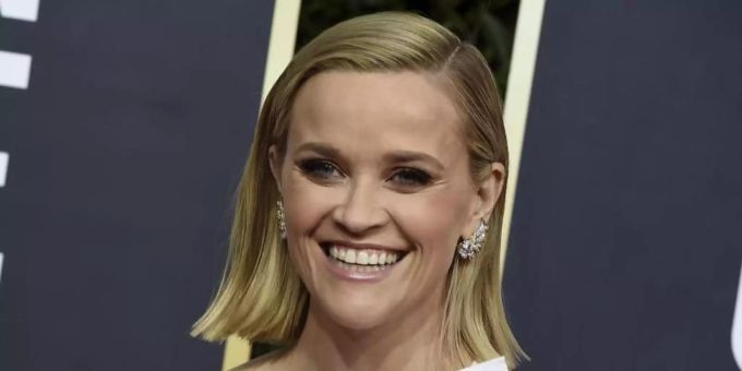 Reese Witherspoon bei der Verleihung der 77. Golden Globe Awards im Beverly Hilton Hotel. Foto: Jordan Strauss/Invision via AP/dpa Reese Witherspoon bei der Verleihung der 77. Golden Globe Awards im Beverly Hilton Hotel. Foto: Jordan Strauss/Invision via AP/dpa