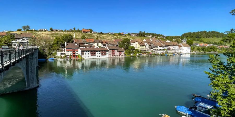 Ausblick auf den Rhein in Eglisau.