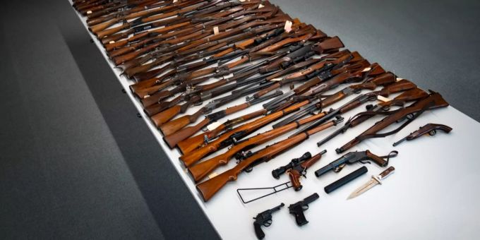 Ein Teil der Waffensammlung. waffen