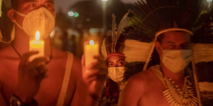 Indigene nehmen an einem Sit-in teil, um gegen die brasilianische Regierung zu protestieren, in Brasilia, Brasilien, 24. August 2021. Indigene Brasilien