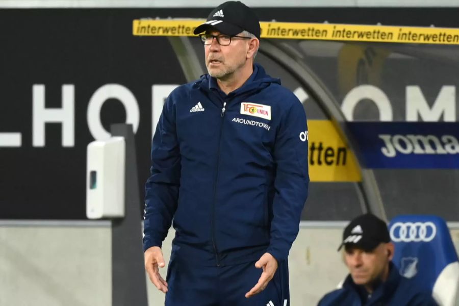 Im ersten Spiel kommt es zum Schweizer Duell mit Urs Fischer.