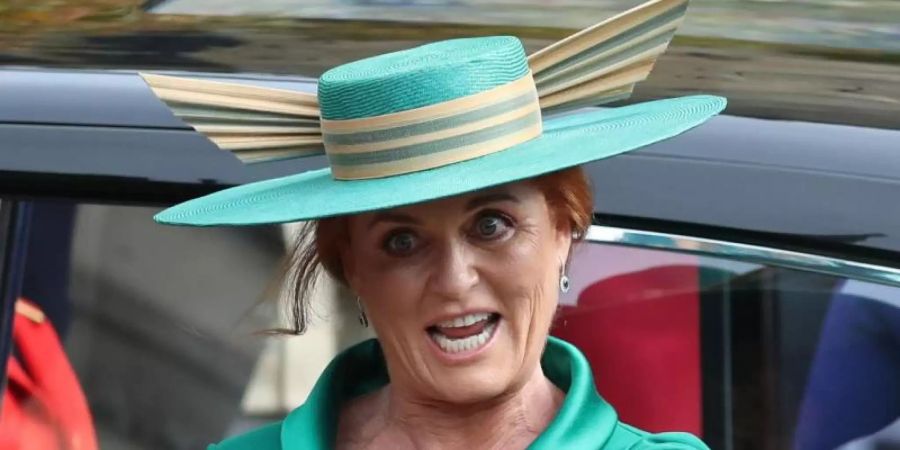 Sarah Ferguson bei der Hochzeit ihrer Tochter Eugenie 2018 in Windsor. Foto: Steve Parson/PA Wire/dpa