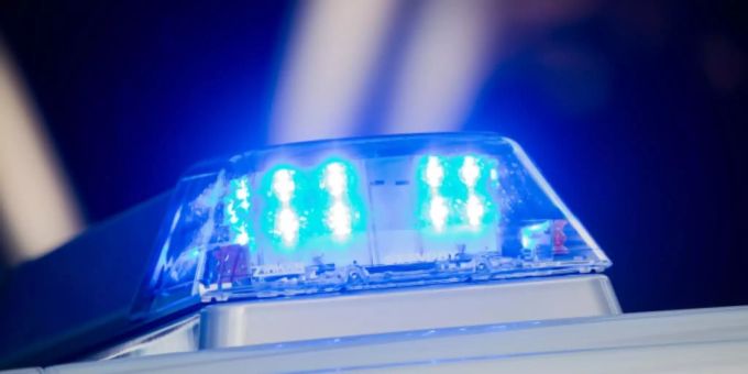 Blaulicht an einem Polizeiwagen. Blaulicht