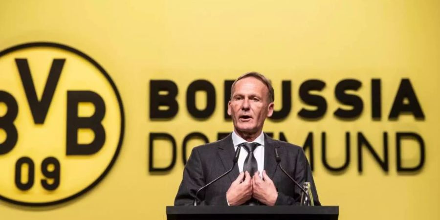 BVB-Geschäftsführer Hans Joachim Watzke spricht in Dortmund zu den Aktionären. Foto: Bernd Thissen/dpa